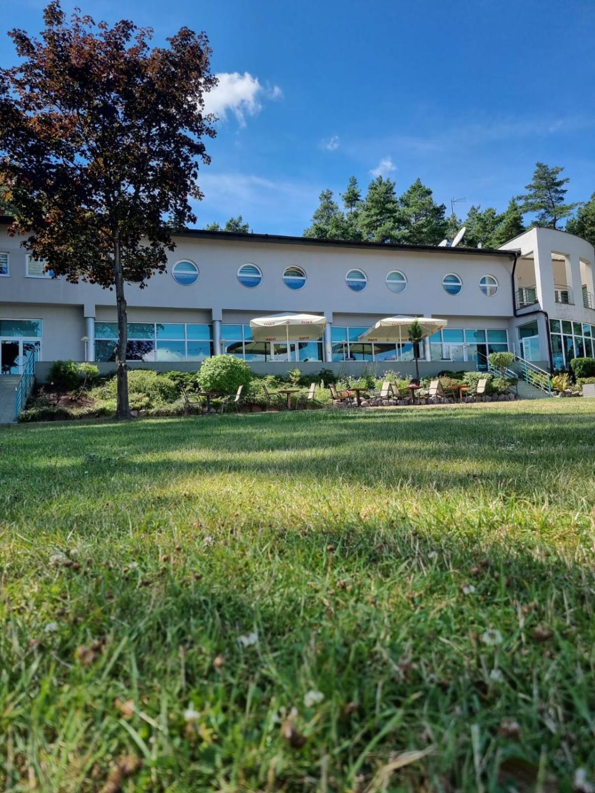 Hotel Mikorzyn Шлесін Екстер'єр фото
