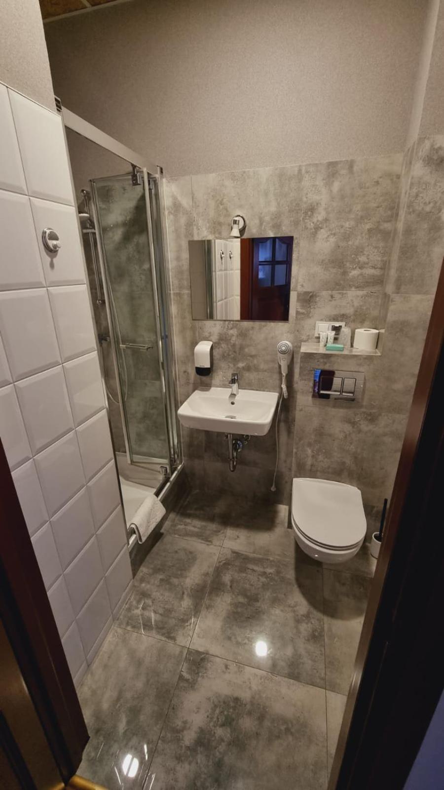 Hotel Mikorzyn Шлесін Екстер'єр фото